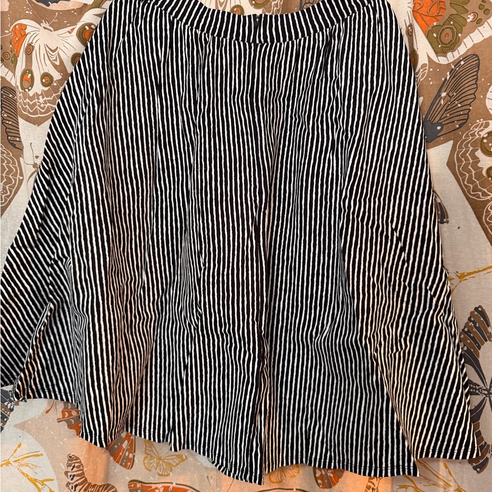 Vixen by Micheline Pitt Black and White Striped Swing Skirt - Picture 2 of 3
